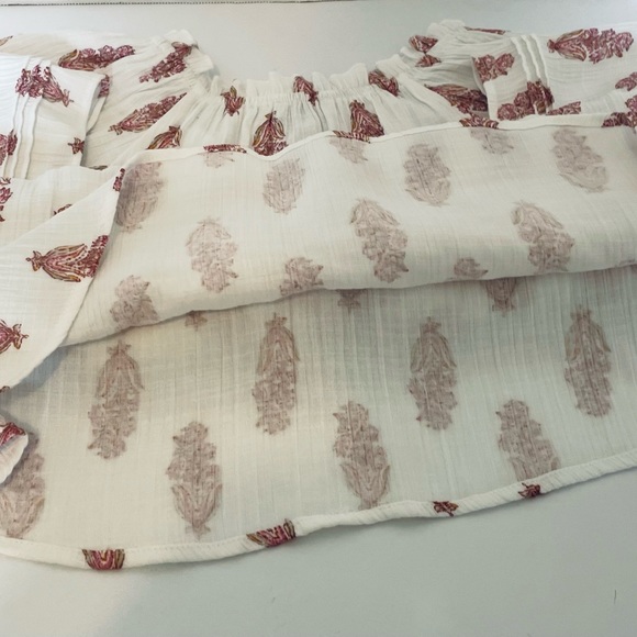 Wonderly Womens Top Blouse Raglan Sleeves Gathered to Neck Size Medium Vee Neck - Picture 13 of 16